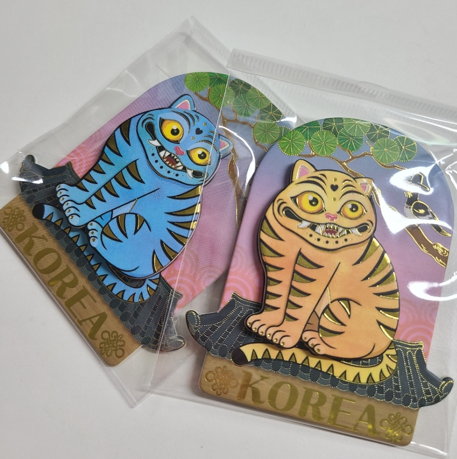 Korean Traditional Minhwa Hojakdo Fridge Magnet 2pcs Set - Magpie & Tiger Good Luck Souvenirs