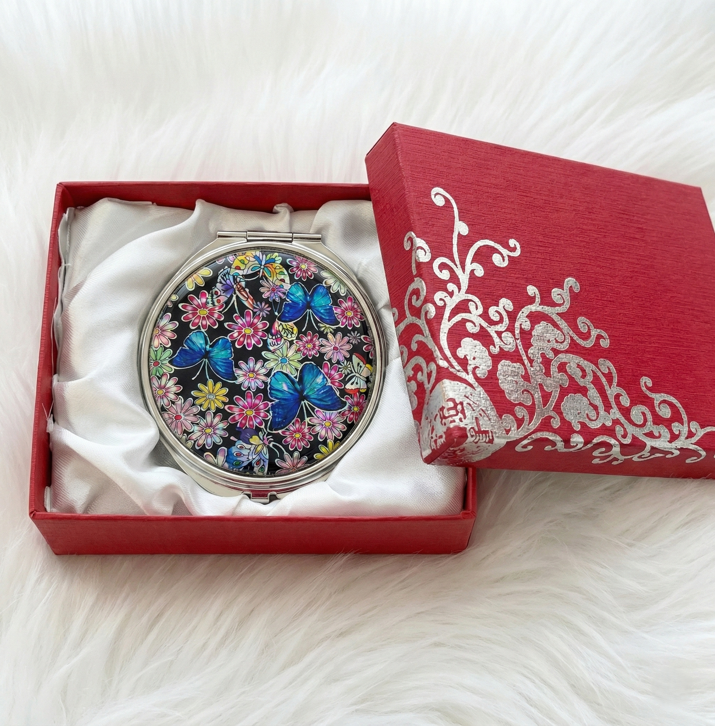 Traditional Najeonchilgi Mother of Pearl Round Hand Mirror - Radiant Korean Craftsmanship (70mm)
